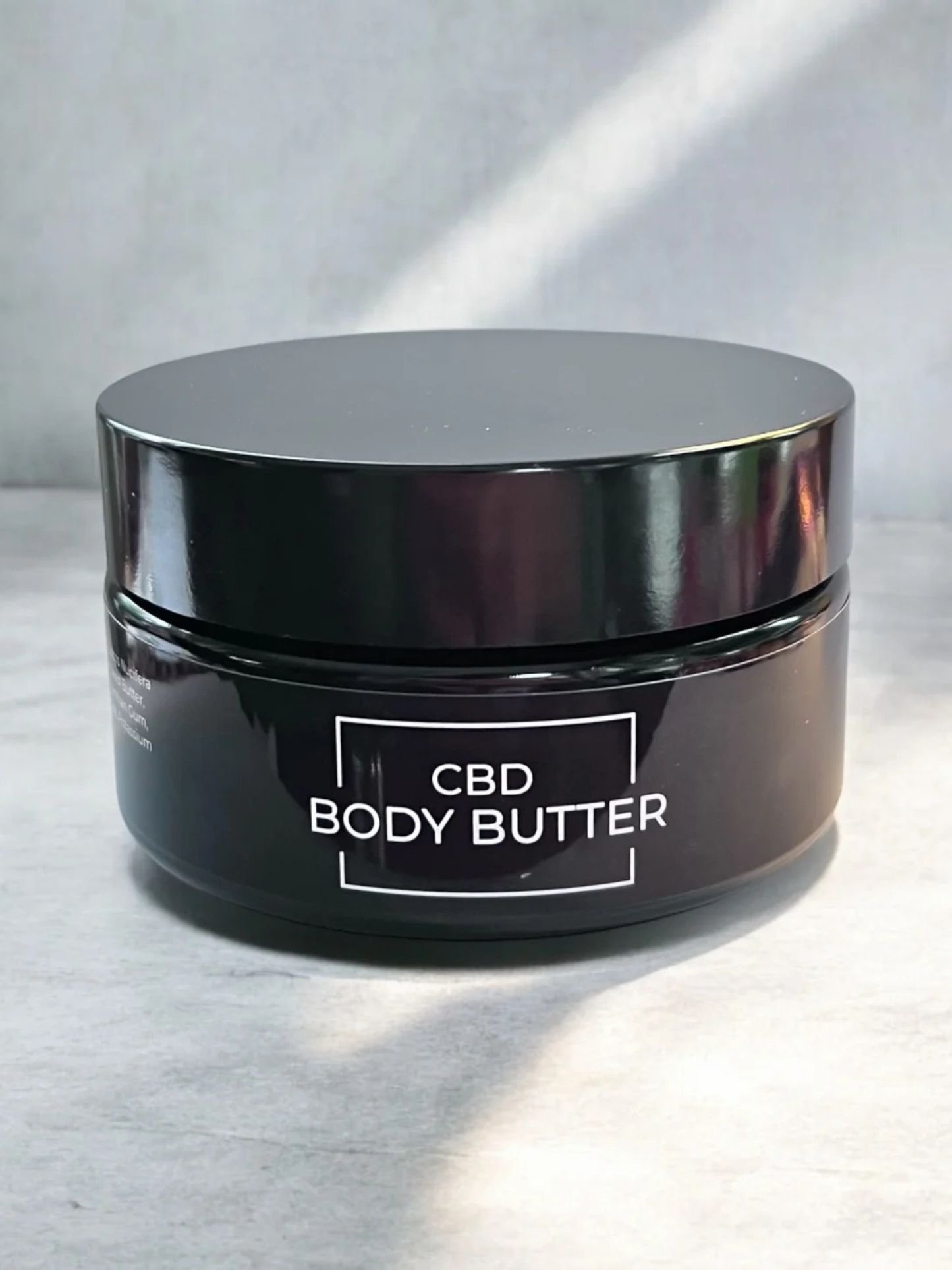 Untitled design (2) CBD Body Butter | 300 mg | 200ml - Image 1