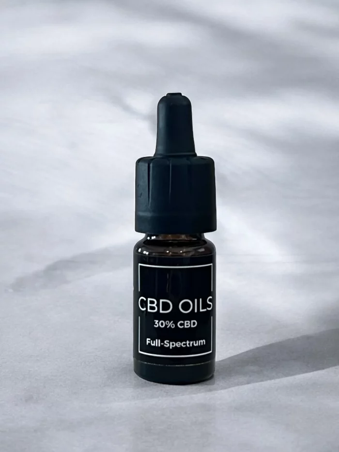 Photoroom_20240725_235625 30% CBD | Full-Spectrum Oil -10ml - Image 1