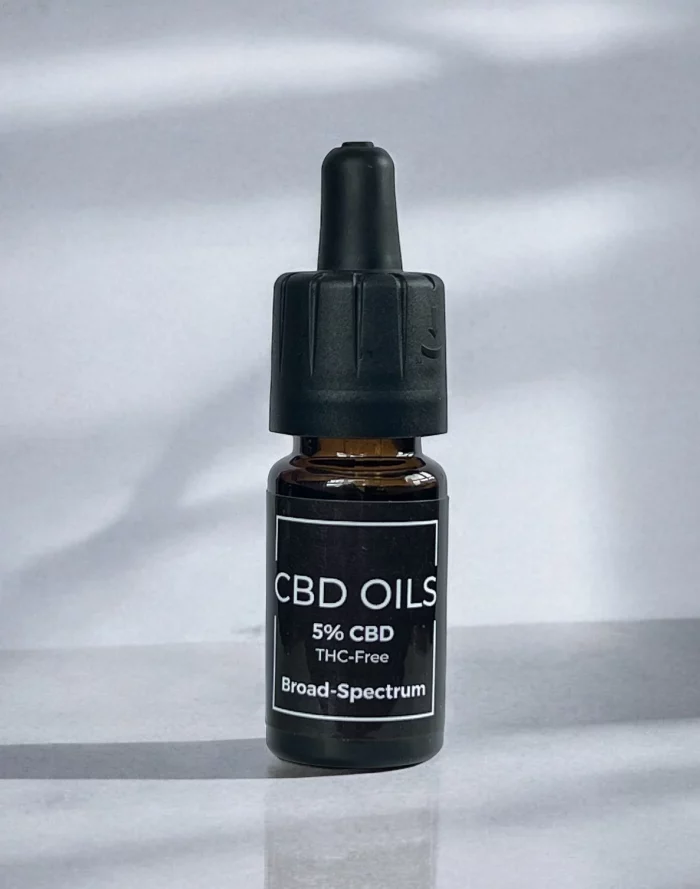 Photoroom_20240728_162722 5% CBD Broad-Spectrum Oil 10ml - Image 1